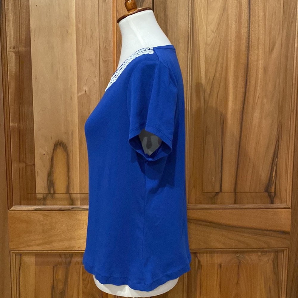 Talbots - Petites - Blue Scoop-Neck Tee/White Beaded Neckline Detail - EUC - XLP - Picture 4 of 14